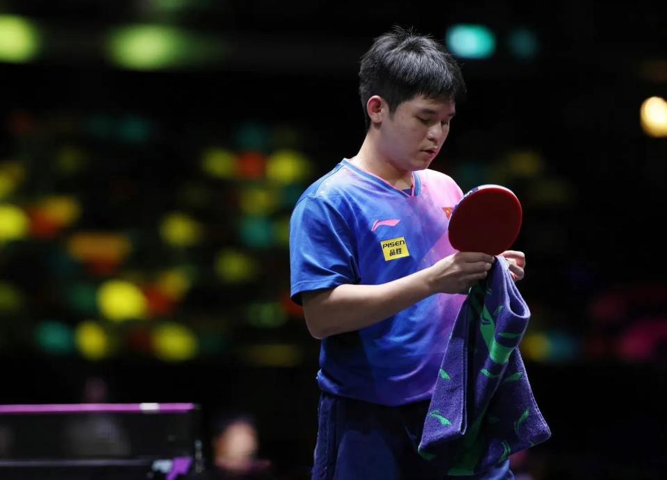 与套边撕开 与套边撕开